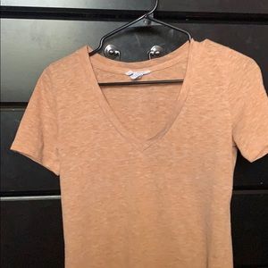 burnt orange v-neck tee